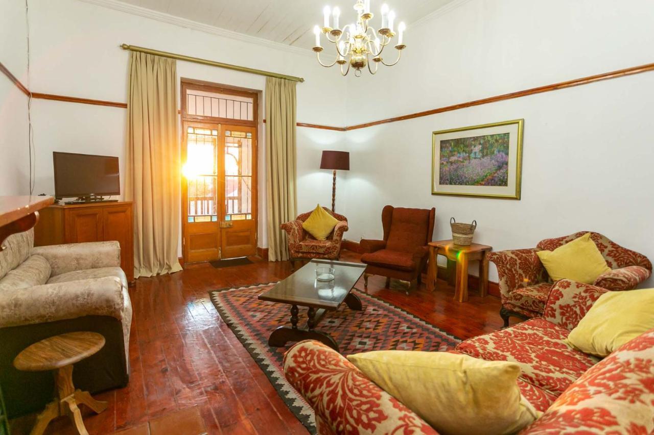 Ravenscliff Villa オーツホーン エクステリア 写真