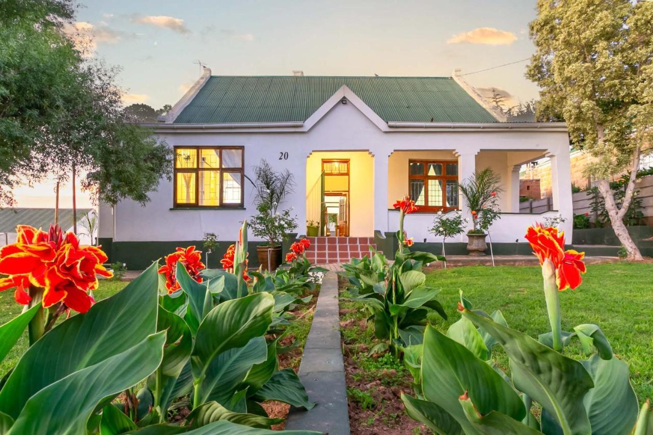 Ravenscliff Villa オーツホーン エクステリア 写真